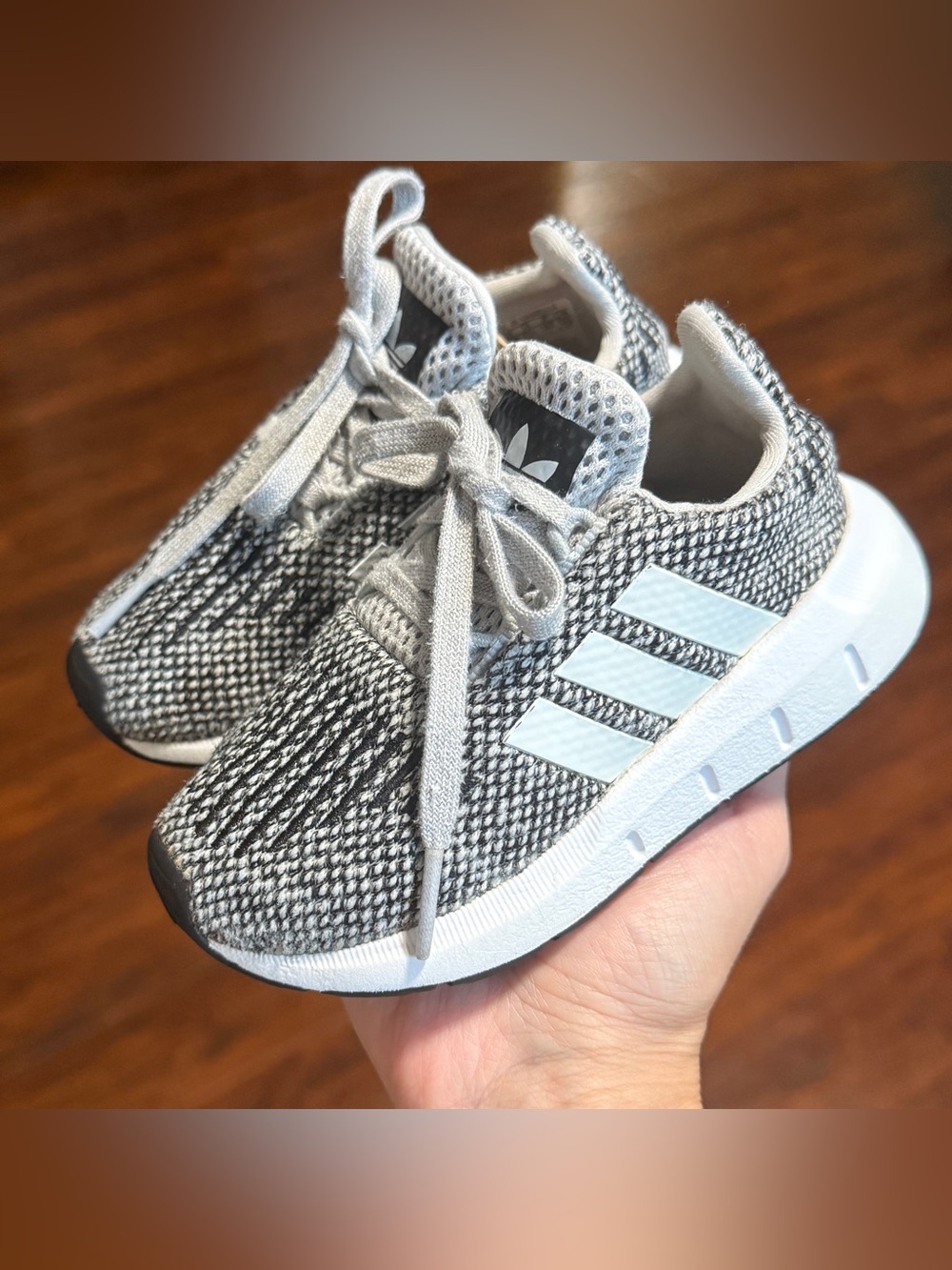Adidas Swift Run toddler sneakers size 7k
